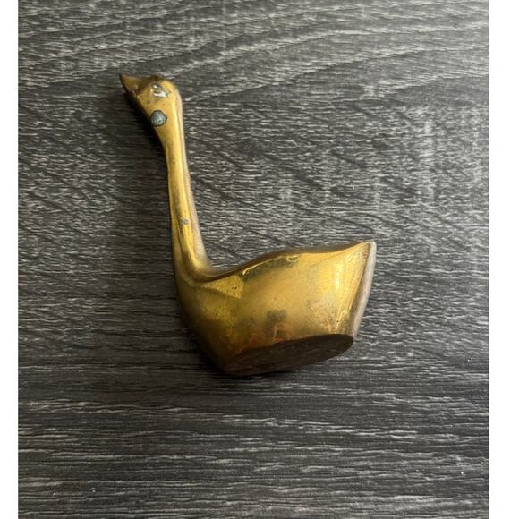 Vintage Mid Century Modern Solid Brass Swan Figurine Paperweight Ringer Holder - Picture 6 of 10